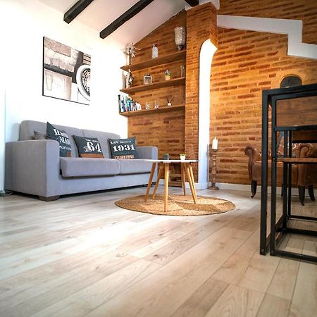 Atico Con Terraza Y Jacuzzi En El Centro Daire Valensiya Oda fotoğraf