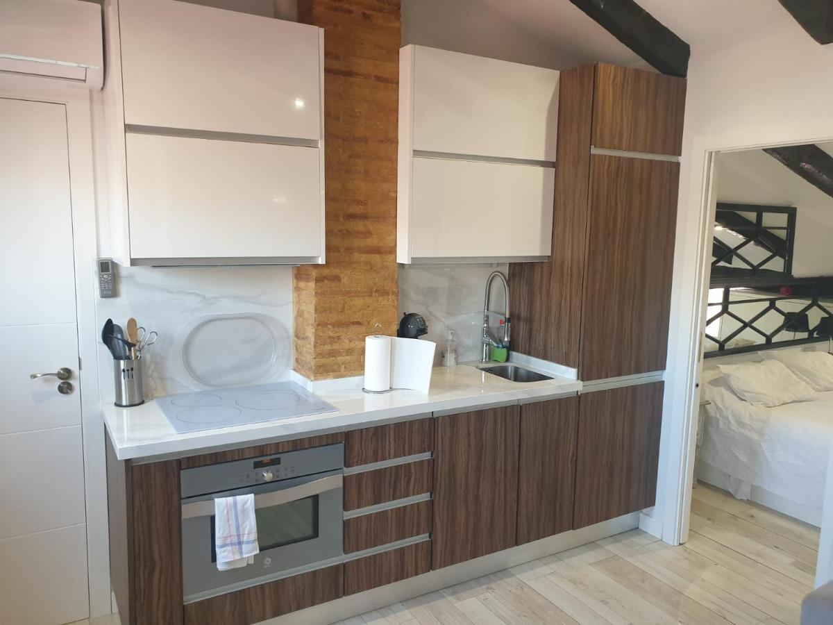 Atico Con Terraza Y Jacuzzi En El Centro Daire Valensiya Dış mekan fotoğraf