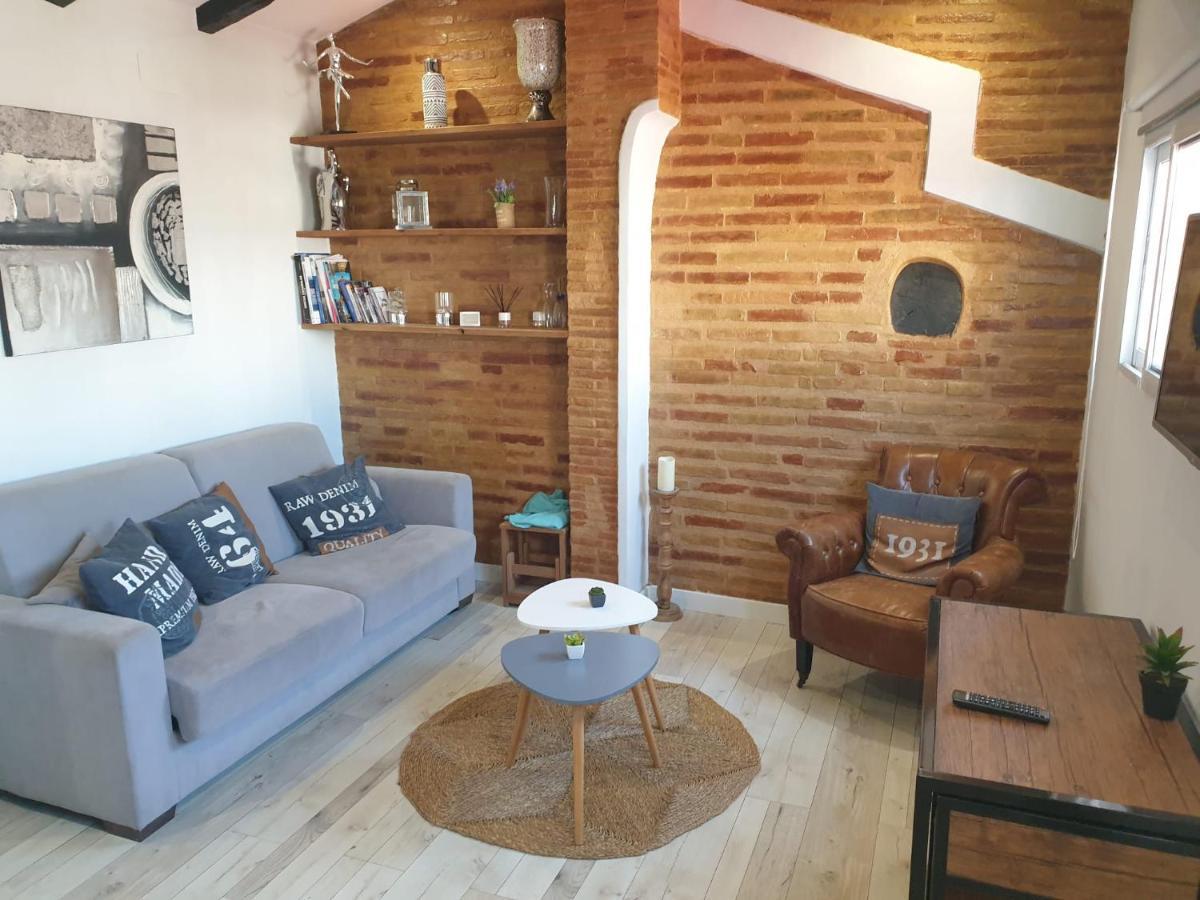 Atico Con Terraza Y Jacuzzi En El Centro Daire Valensiya Dış mekan fotoğraf