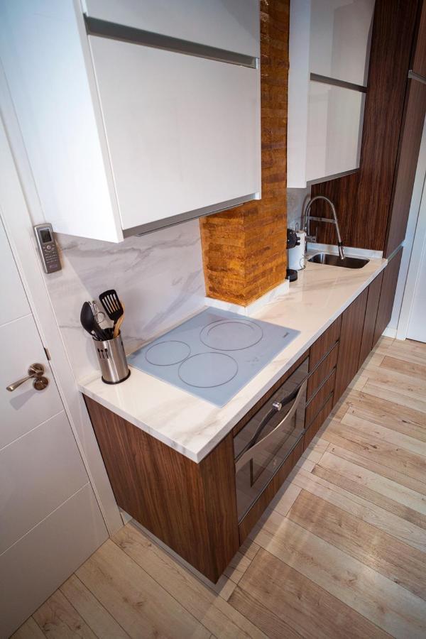 Atico Con Terraza Y Jacuzzi En El Centro Daire Valensiya Oda fotoğraf